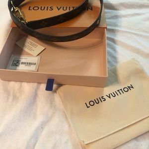 Louis Vuitton cross body strap